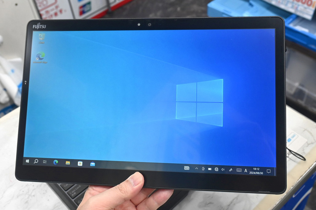 第7世代Core i5搭載のフルHD Windowsタブレットがドック付きで約1万