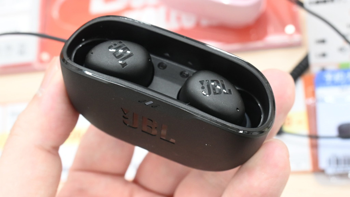 ノイキャン対応！ 進化したエントリーイヤホン「JBL WAVE BUDS 2