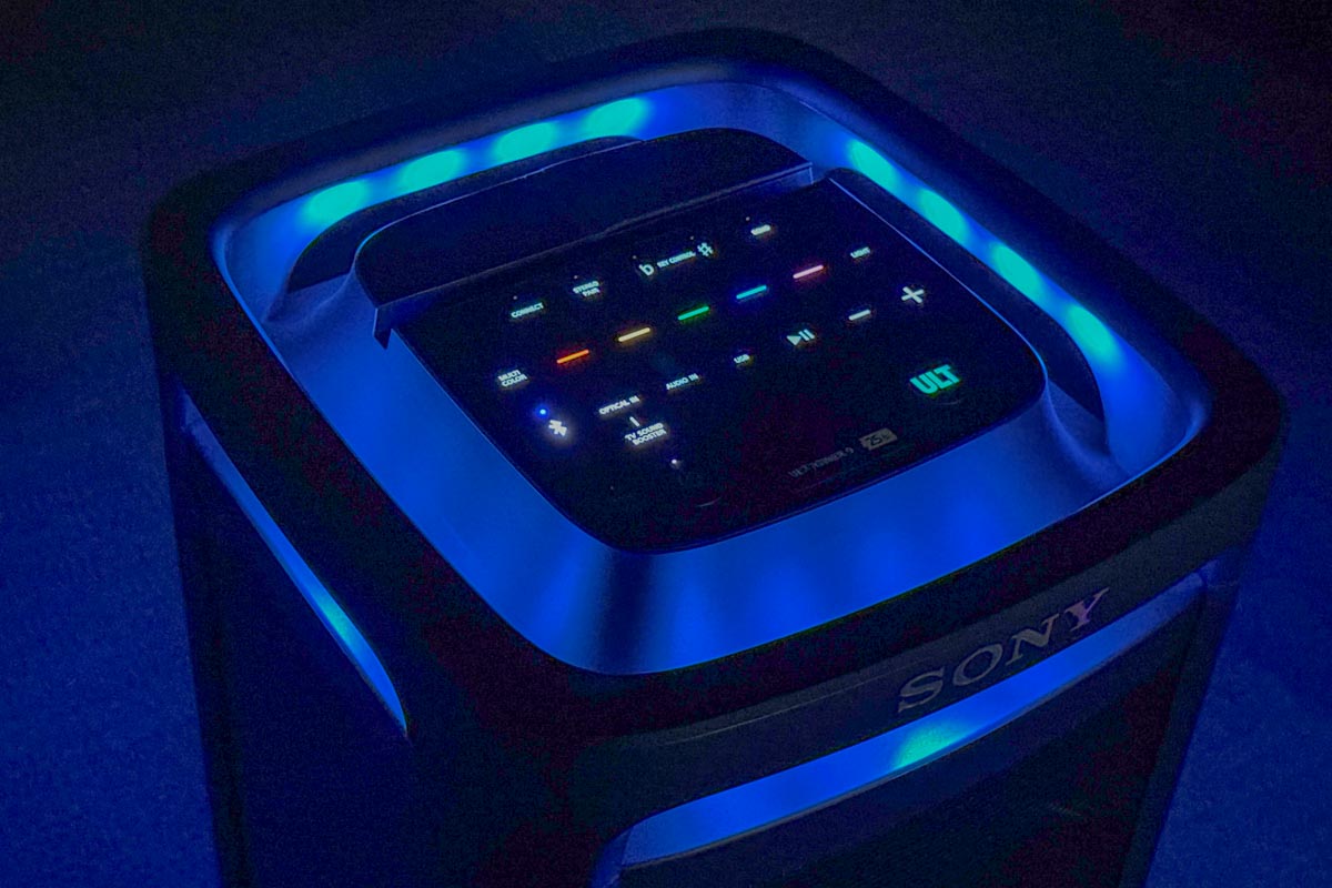 ソニー、本当に笑っちゃうほどの「大きさ」と「重低音」のBluetooth