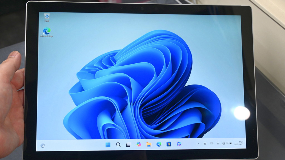 第10世代i5搭載のWin 11タブ「Surface Pro 7」が3万5800円の中古