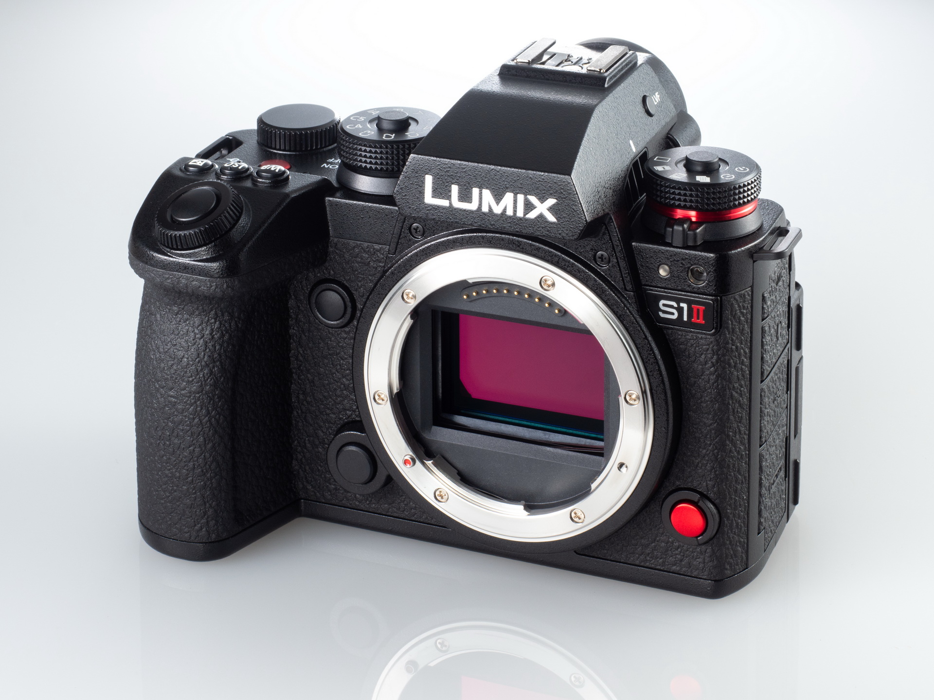 プロが爆速秒70コマ撮影とハイレゾ9600万画素も試してみた=「LUMIX 