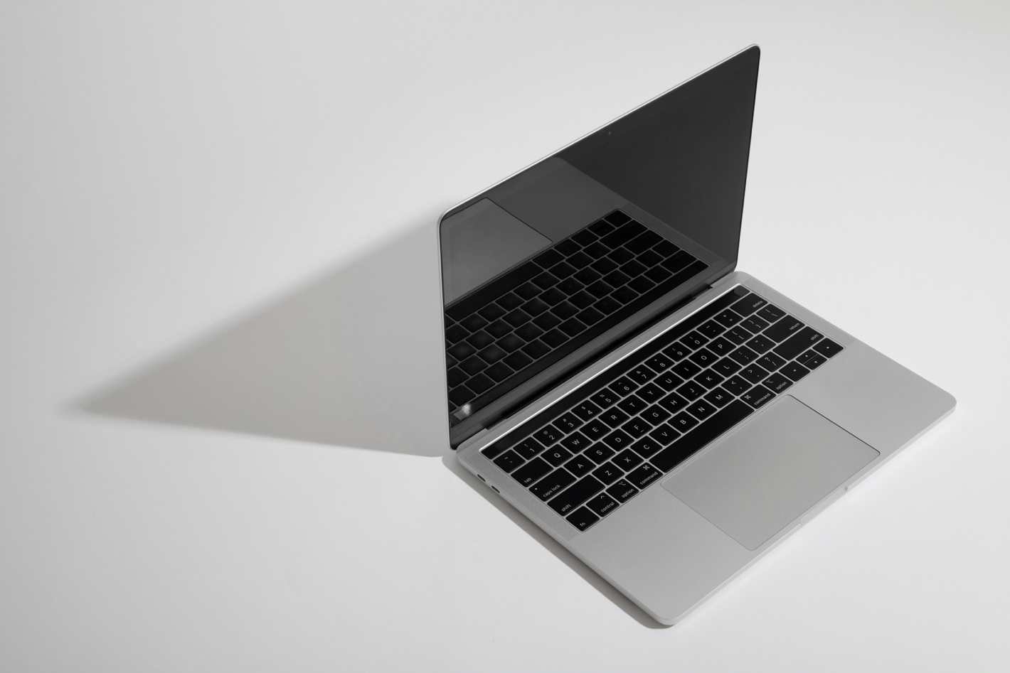 10万円前後のMacBook その存在は“ワクワク”か、“退屈”か｜Infoseekニュース