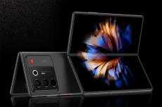 今回は横折りも登場！ Y!mobileがnubiaの格安折りたたみスマホ発売
