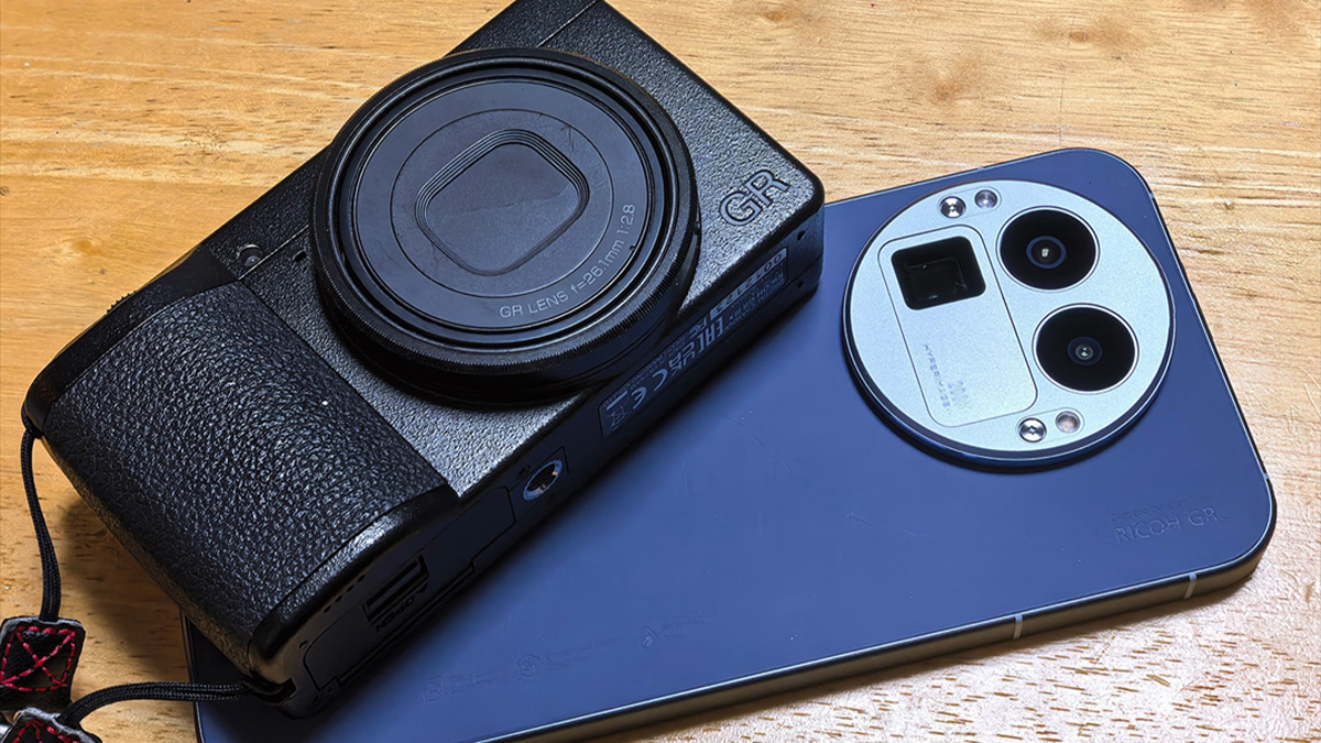 RICOH GR デジカメ ほぼ新品 4938 RICOH GRコラボスマホのrealme「GT8 Pro」はカメラを再定義するモデル