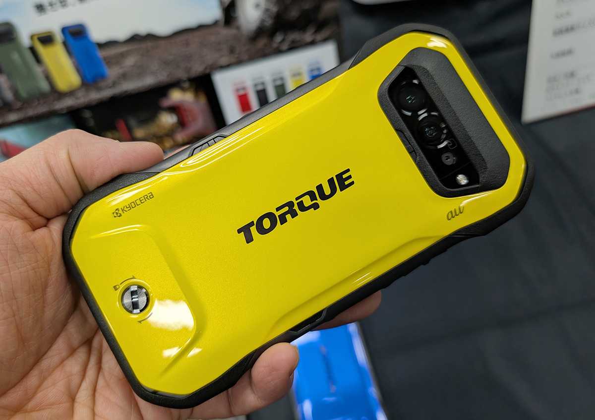泥水に浸かっても大丈夫ってマジ!? 新型「TORQUE」がさらに超頑丈に