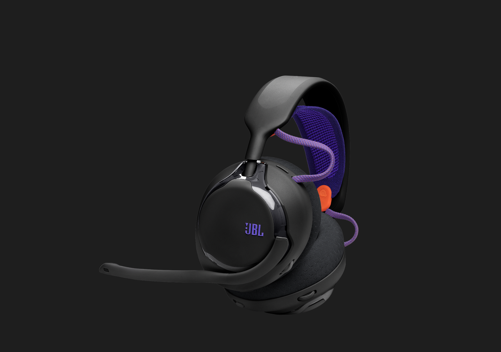 さすがJBL！ 「JBL Quantum 650 WIRELESS」でゲームを遊んだら、めちゃ