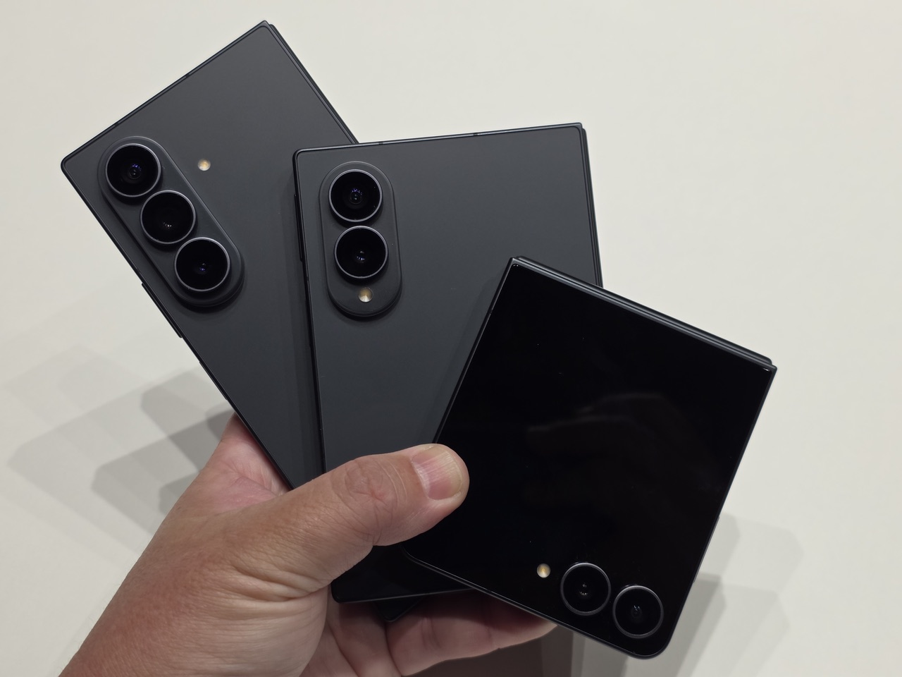 なぜ？ 携帯4社が「Galaxy Z Fold 8」を推す理由｜Infoseekニュース