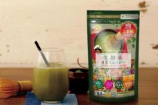  222種類もの植物成分が入ってる！生酵素抹茶スムージーが新発売 