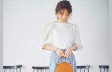 泉里香が着る♡ 二の腕カバーもできる「ときめき服」