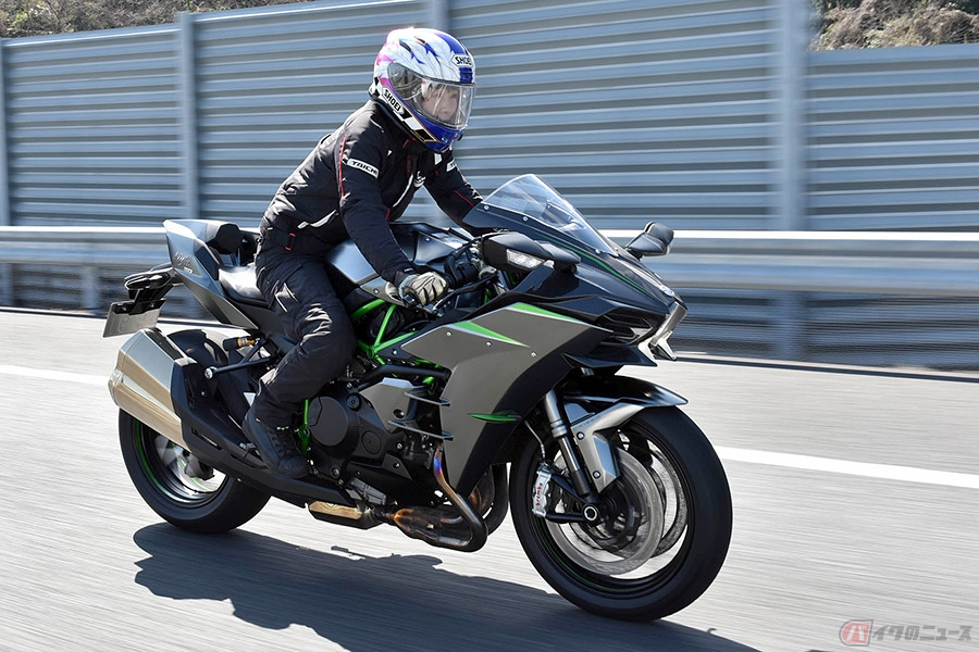 初期型「Ninja H2」オーナーが2020年型「Ninja H2 CARBON」をインプレ！　く、くやしくなんかないんだからねっ！