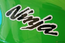 カワサキ「Ninja」ロゴに隠された謎　輪郭がギザギザなのはFAX送信の“ビロビロ”から生まれた!?