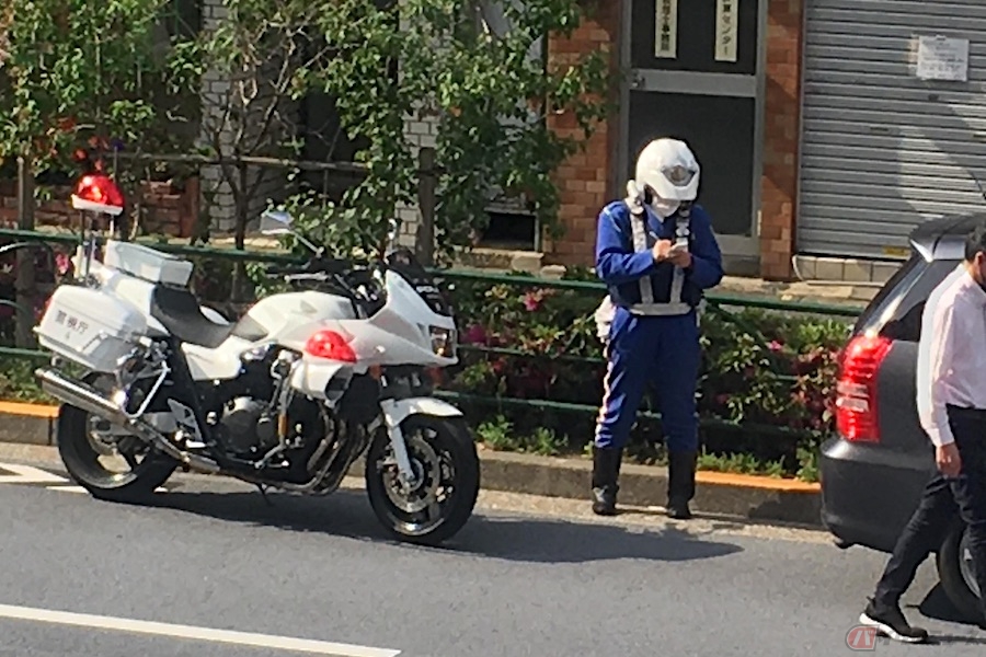 マスク姿の白バイ隊員を見て 月光仮面 を思い出す 木下隆之の またがっちゃいましたvol 46 拡大写真 Infoseekニュース