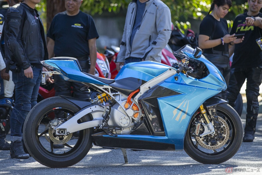 最速の量産電動バイク製造メーカー Lightning Motorcycles が手掛ける「STRIKE」とは