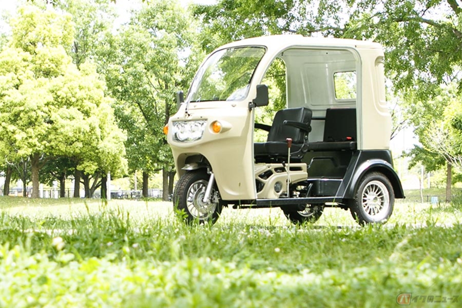 普通自動車免許で運転できる125ccトライク「APtrikes125」 国内バイク市場の起爆剤になりえるか!?｜Infoseekニュース