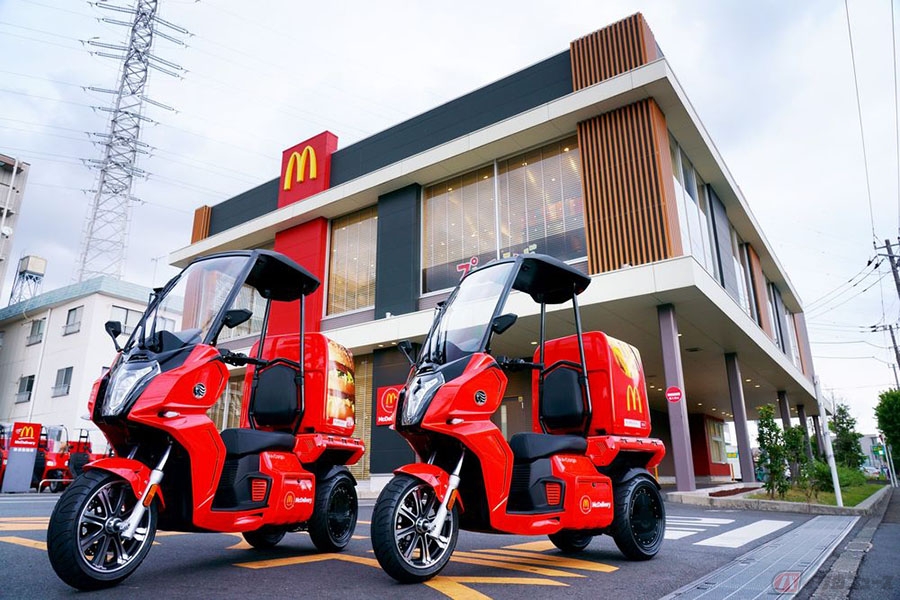 マクドナルドが電動バイクをテスト導入　aidea製3輪「AAカーゴ」を宅配車に採用