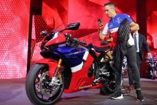 今季からレースに投入されたホンダの新型「CBR1000RR-R FIREBLADE SP」初表彰台獲得！