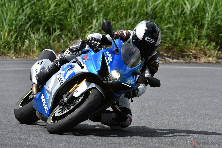 スズキ「GSX-R1000R」　現行リッタースーパースポーツをあえて“親しみやすさ”で選ぶなら!?