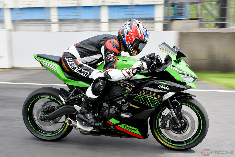 カワサキ「Ninja ZX-25R」の楽しみをサーキットイベントで体験　2021年よりワンメイクレースなど開催決定