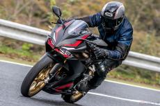 ホンダ「CBR250RR」再考。ライバルは？　ルーツは？　より突き抜けるためには……!?　走り出したら妄想が止まらない