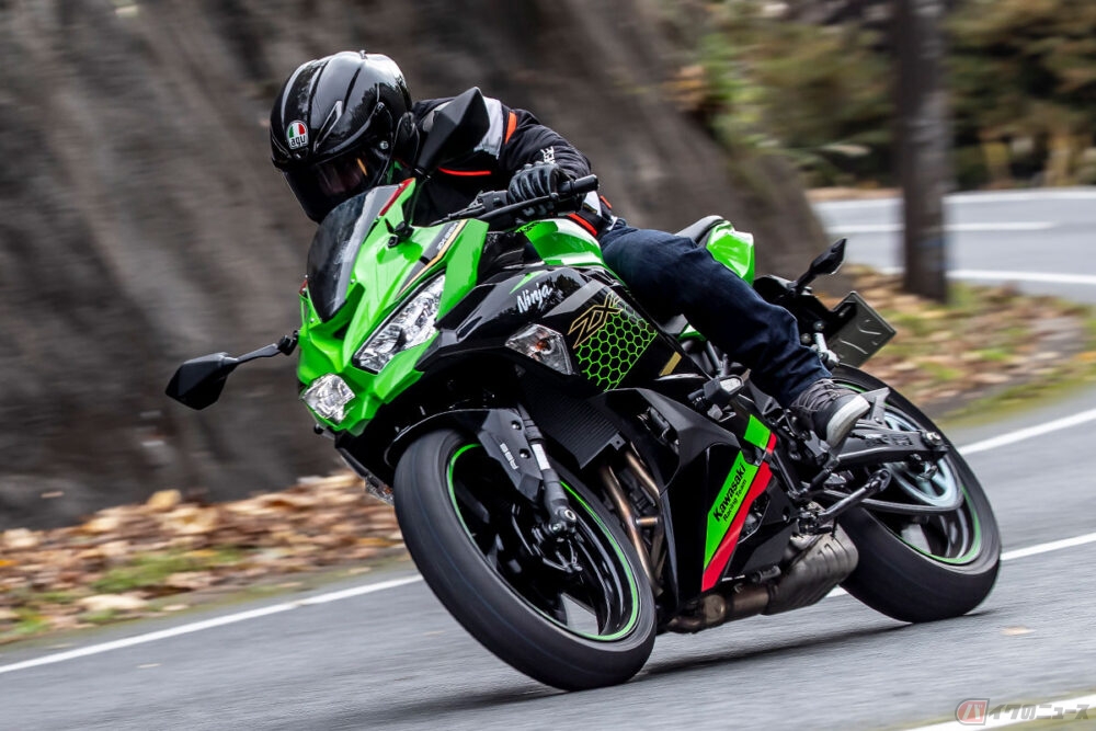 ぎゅな 唯一無二の4気筒400ccスーパースポーツ！ カワサキ「Ninja ZX-4R