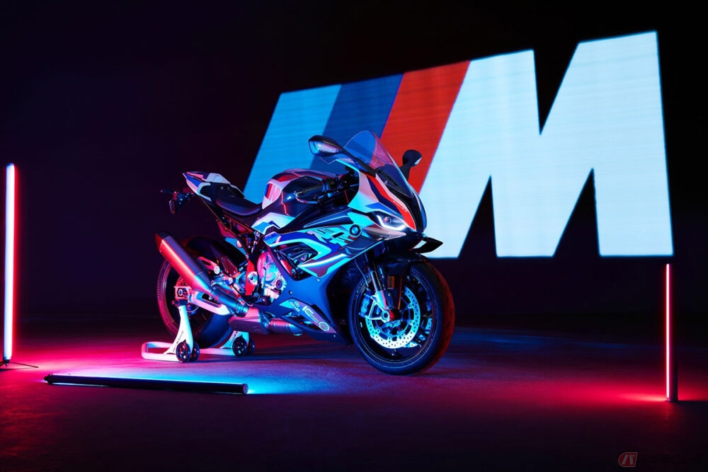 BMW Motorrad初のMモデル「M1000RR」予約開始 最上級グレード「Mコンペティション・パッケージ」は428万円