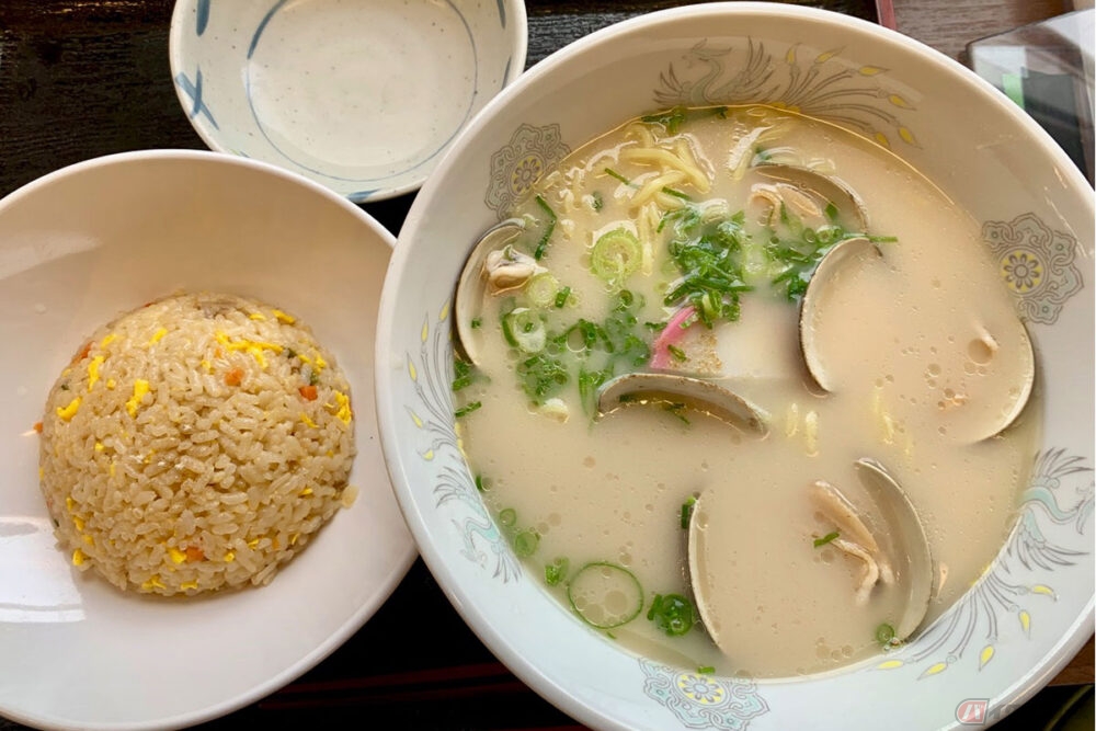 東名阪自動車道「大山田PA」で食す蛤ラーメン　桑名の特産を「PA飯」で!!　バイクで行く高速道路グルメ