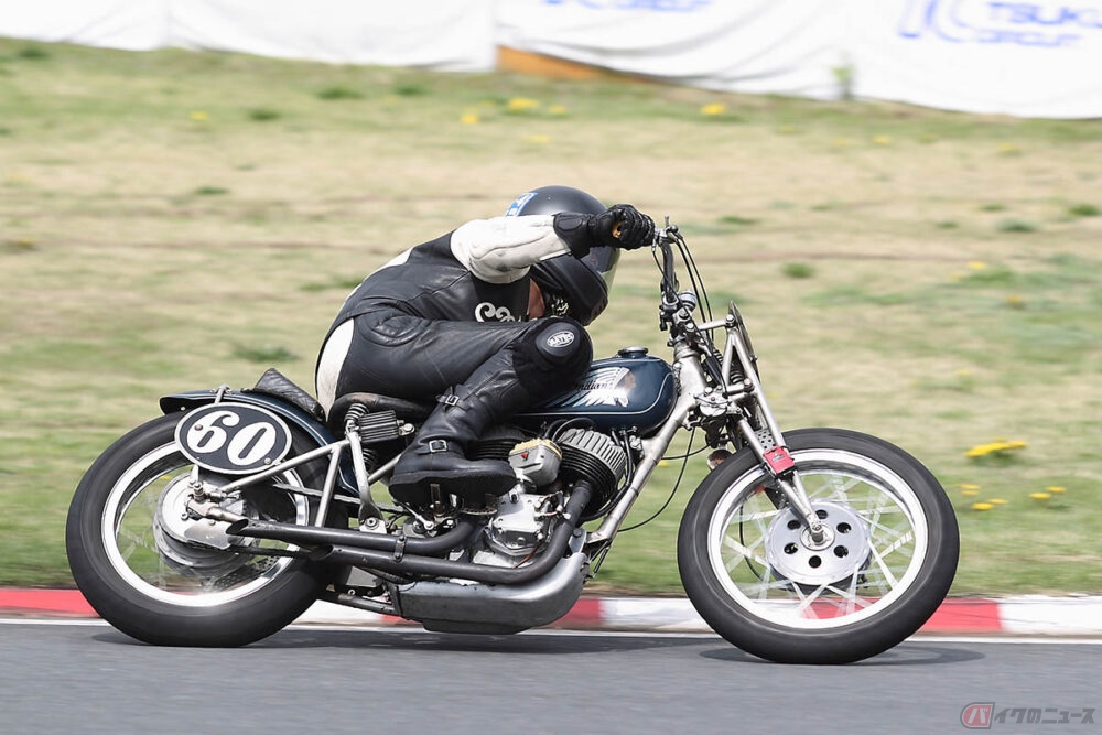 大人のクラシック・バイクの大運動会 A.V.C.C.&amp; LOCが筑波サーキットで開催