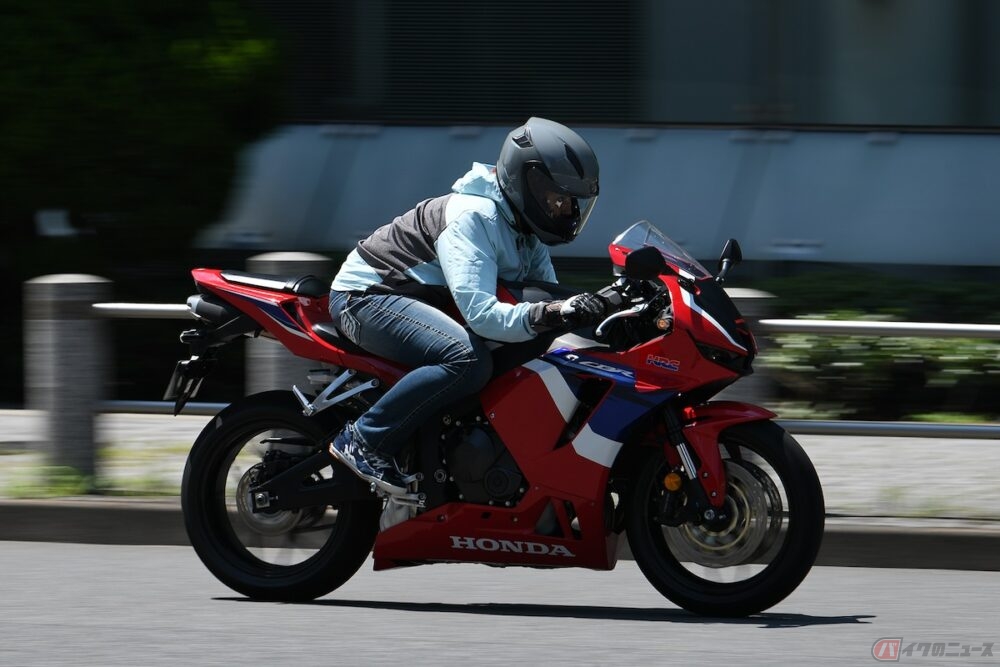 灼熱の首都高C2トンネルからの脱出！　ホンダ「CBR600RR」の走行モードを試してみた