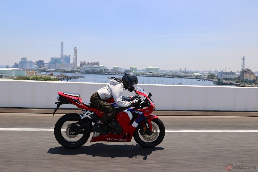 走行中にバイクが加速しない!? バイクの息つきってどんな不調？