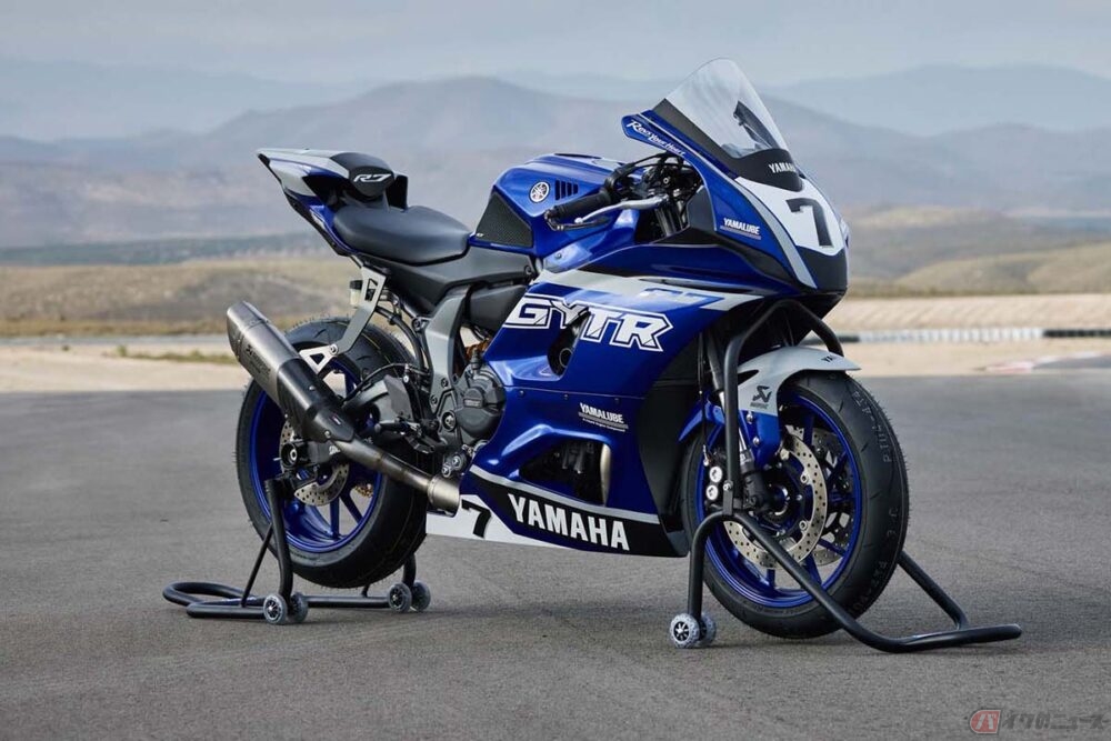 ヤマハ「YZF-R7」キットパーツ装着車公開 ボルトオンで走行性能を向上