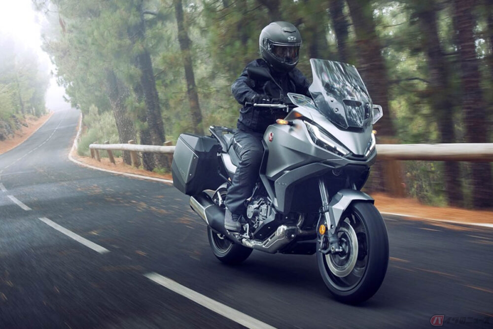 ホンダ「NT1100」公開 「アフリカツイン」をベースにした新型ツアラーが欧州市場に登場