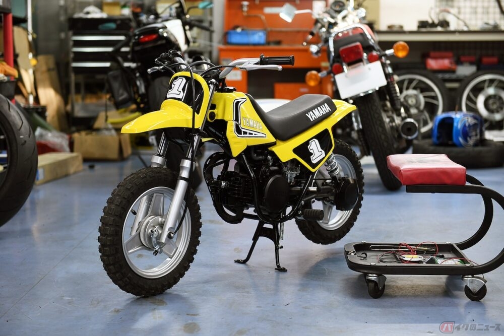 カスタムペイントでヤマハのキッズ向けファンバイク「PW50」の初代