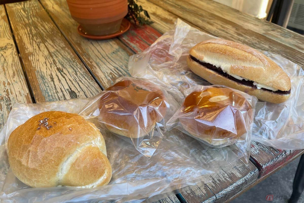 「つばめパン」の店主は大の自転車好き　名物「生クリームいちごあんぱん」を食べに行く