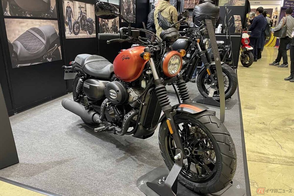 軽二輪クルーザー ヒョースン「GV300S Bobber」 原二モデル「GV125S Bobber」に続く新型車を公開｜Infoseekニュース