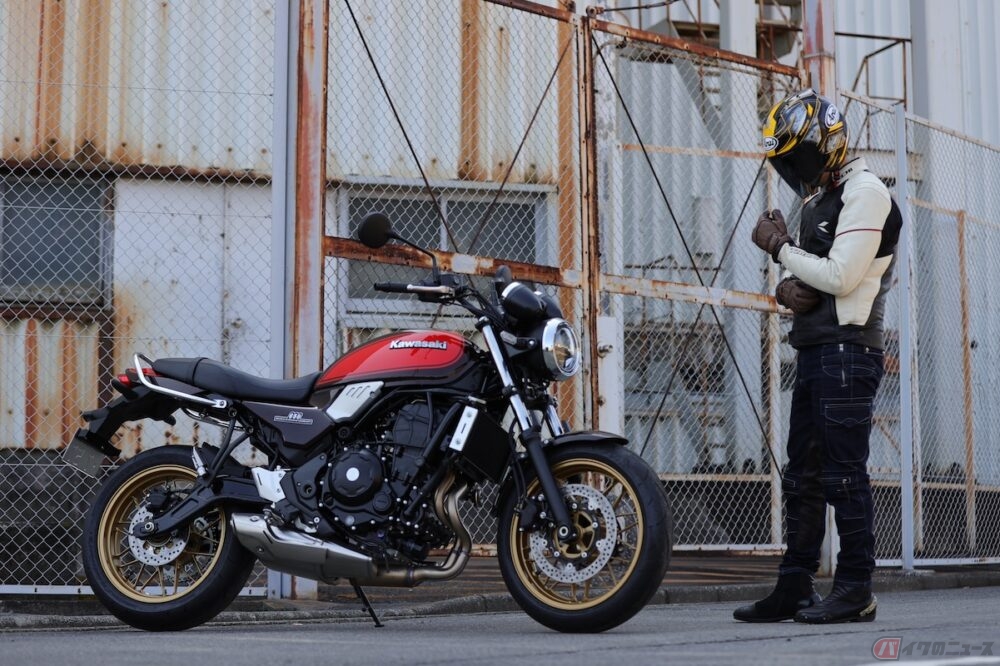 値下げしました　カミナリモータース　火の玉カラー　箱、袋あり 火の玉Z400RS登場!? 4発ではないZ650RSに乗ると妄想せずにはい