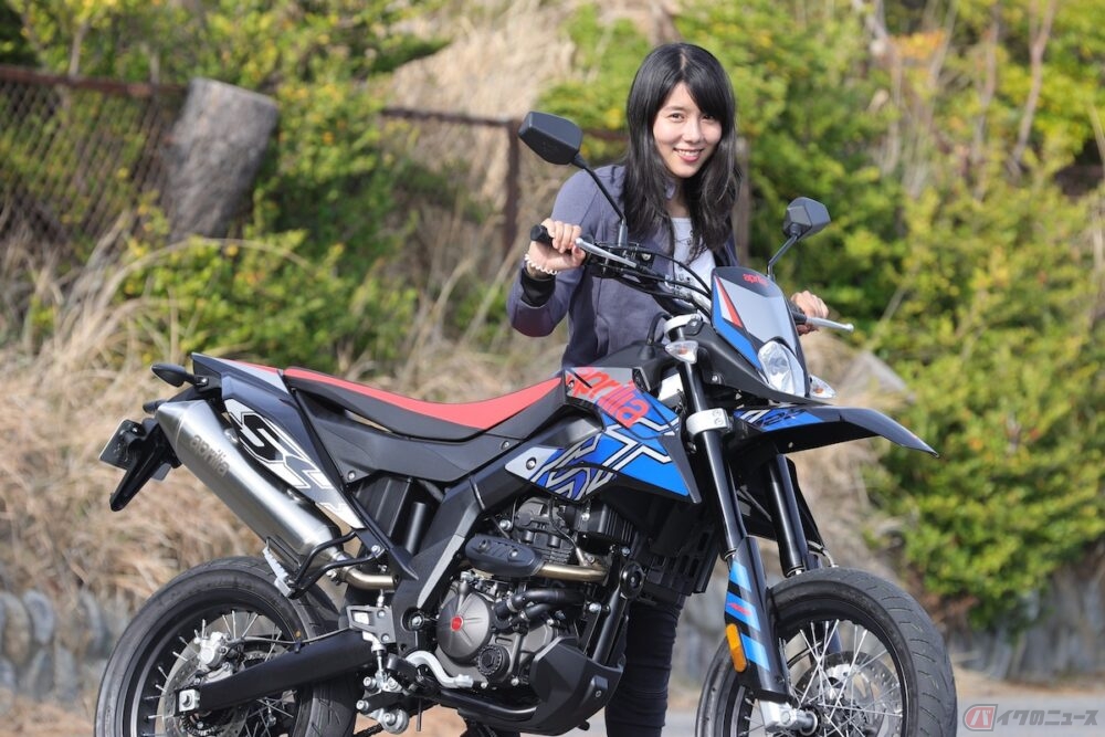 試乗時の視界は良好！ アプリリア「SX125」は運転向上に最適な１台〜小野木里奈の○○○○○日和〜｜Infoseekニュース