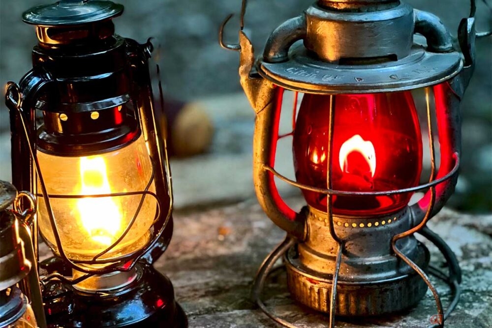 キャンプツーリングに持って行く？ 癒しの空間を演出する「オイル