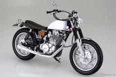 1995年型のヤマハ「SR400S」が1／12スケールのプラモデルとなって登場　カスタムパーツも付属