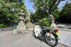 崩れた石垣と美しい天守に心奪われる「小田原城」　家康公ゆかりの地をバイクで巡る旅