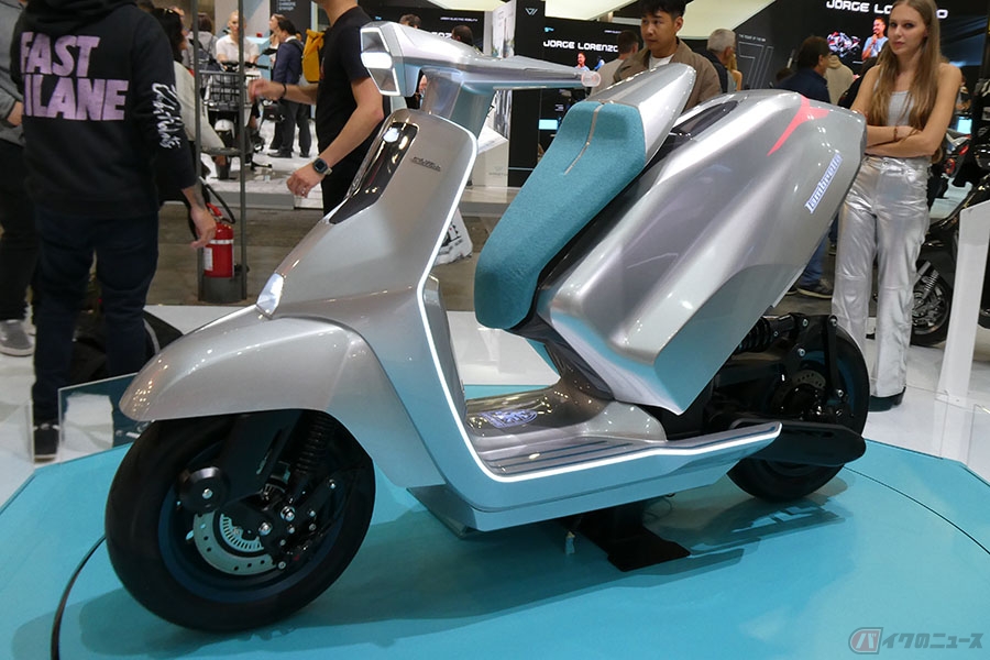 ランブレッタ「ELETTRA」 クリーンでネオレトロな最新電動バイク発表