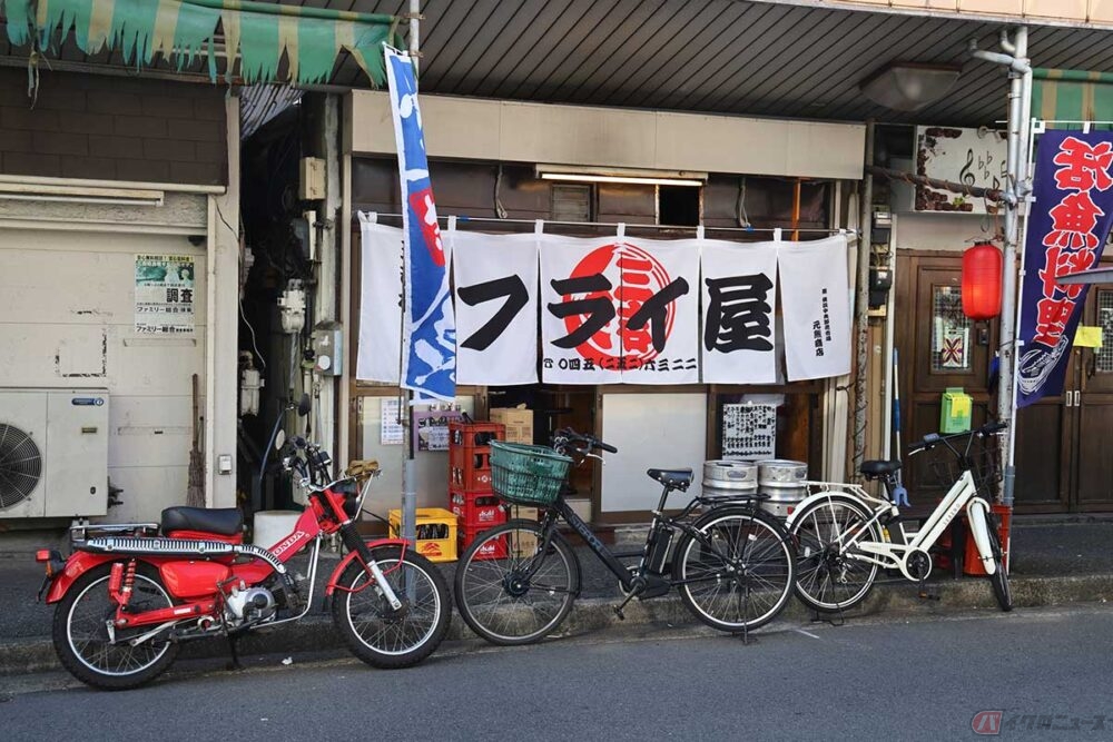 横浜市の下町商店街近くで見つけた美味しいアジフライ　『三吉橋　フライ屋』を訪れた