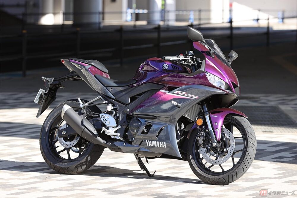 紫色がお気に入りのヤマハ「YZF-R25」は乗り心地抜群の快適モデル！クリステル・チアリのSUNNY RIDE