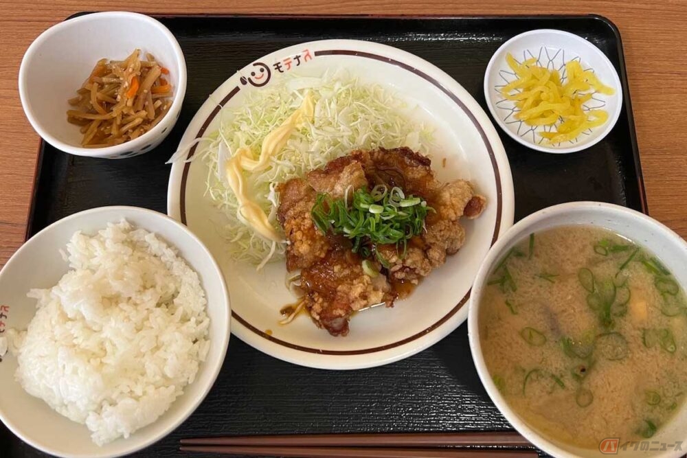 【PA飯】カリカリ食感と甘酸っぱいたれでご飯がススム油淋鶏　名神高速「草津PA」で実食！