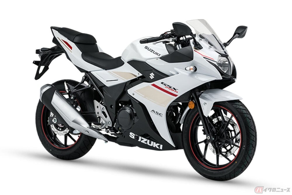 スズキ「GSX250R」 LEDヘッドライト採用の最新モデルを中国で発表