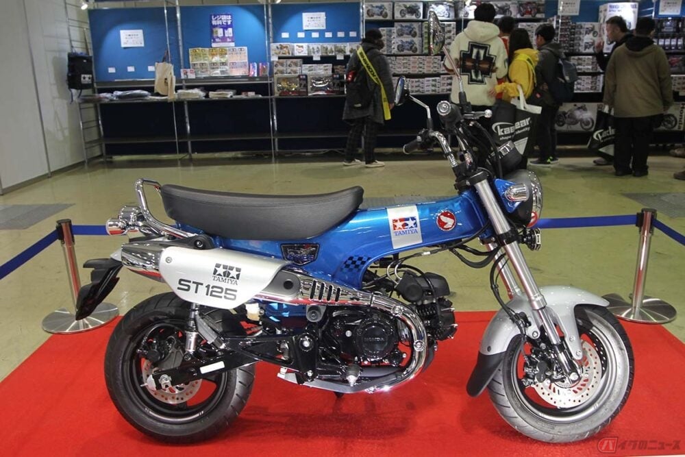 ホンダ「ダックス125タミヤ仕様」 受注限定車のシリアルナンバー“001”がひっそりと会場に登場!?