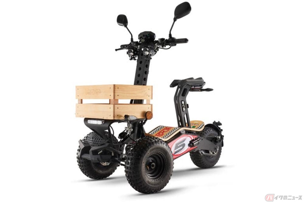 普通自動車免許で運転できる電動リバーストライク Velocifero「MAD