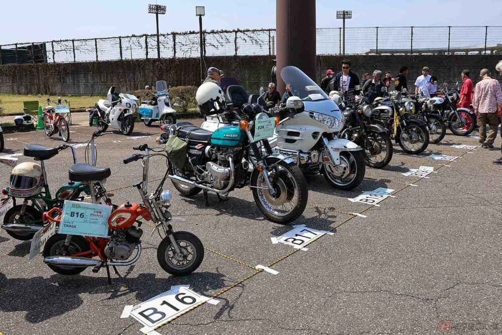 20世紀生まれのクルマとバイクが新潟県の三条市に大集合！　仕掛け人は当時16歳の少年!?