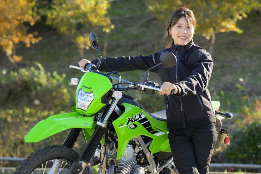 扱いやすさはピカイチ！ カワサキのオン／オフロードスポーツモデル『KLX230 S』に試乗します〜小野木里奈の○○○○○日和〜