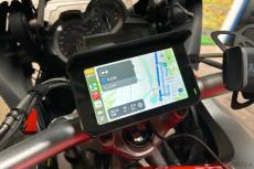 2万円以下でバイク用スマートモニターがGETできる!? コスパ最強「スマートライドディスプレイ SRD 5 Basic (5inch)」登場