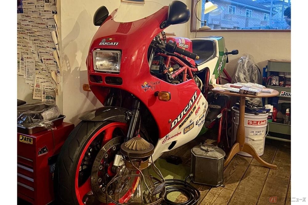 バイク乗りのコーヒー屋が紹介するカフェ⁉︎ 住宅街に佇むバイク乗りのカフェは“深煎りの珈琲”より深かった！ デイドリップ通信VOL.17